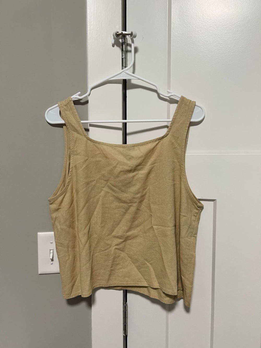 Express Linen-Blend Square Neck Tank Top - Picture 4 of 4